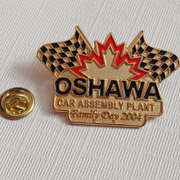 RETRO 2004 Oshawa Car Assembly Plant Family Day Pin - Picture 1 of 2